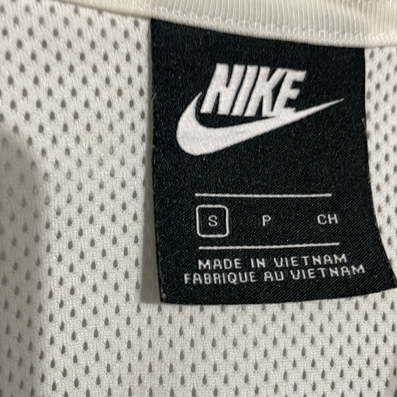 Nike Big Swoosh Windbreaker Jacket - Picture 3 of 4